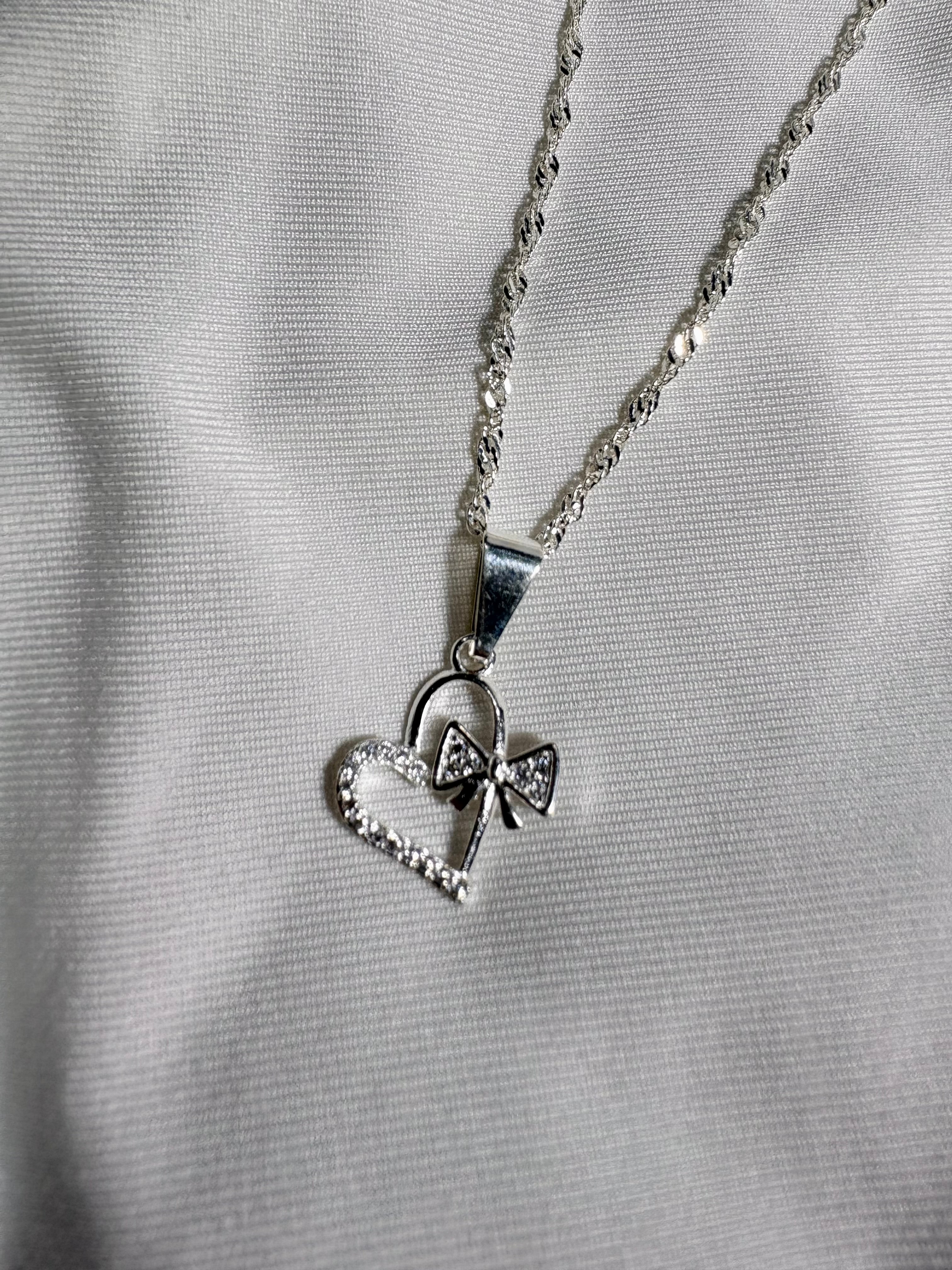 Collar Corazón con Lazo de Plata 925 | Circonias Brillantes
