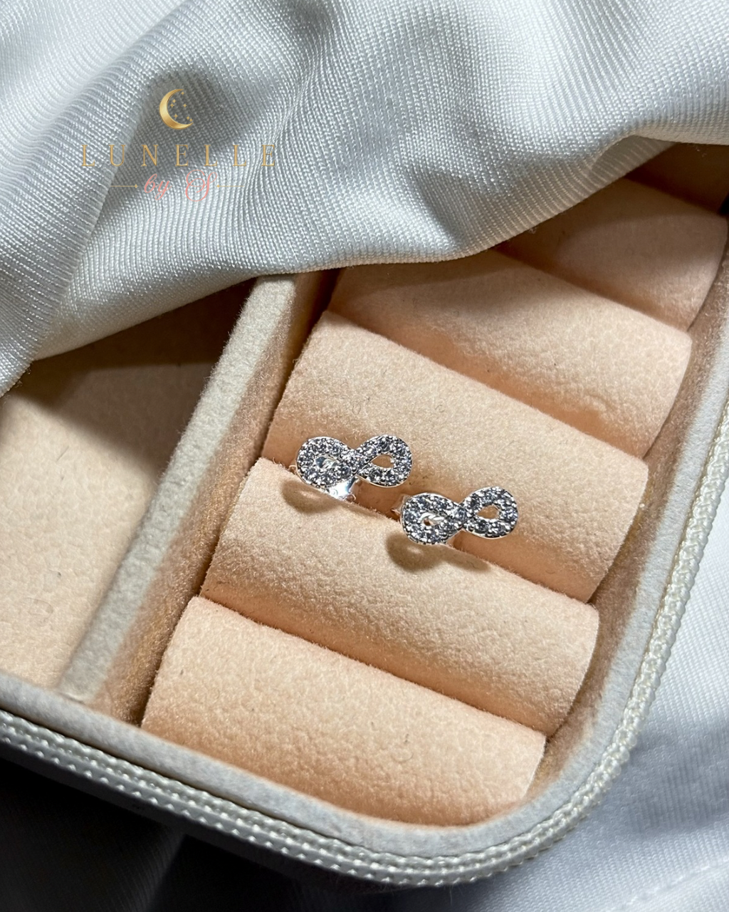 Aros Infinity • Plata 925