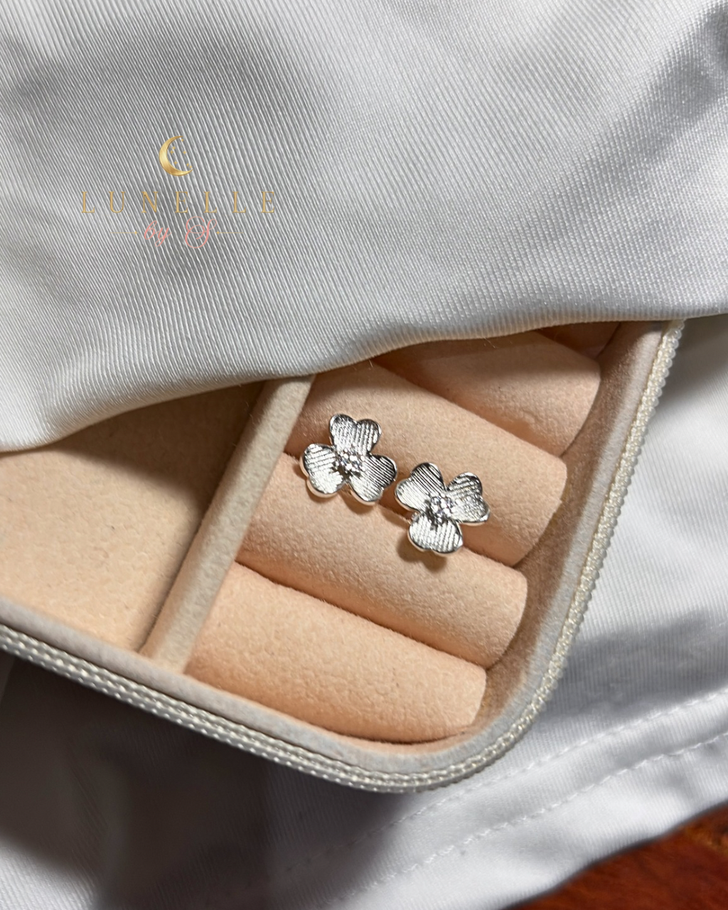 Aros Bloom Silver • Plata 925