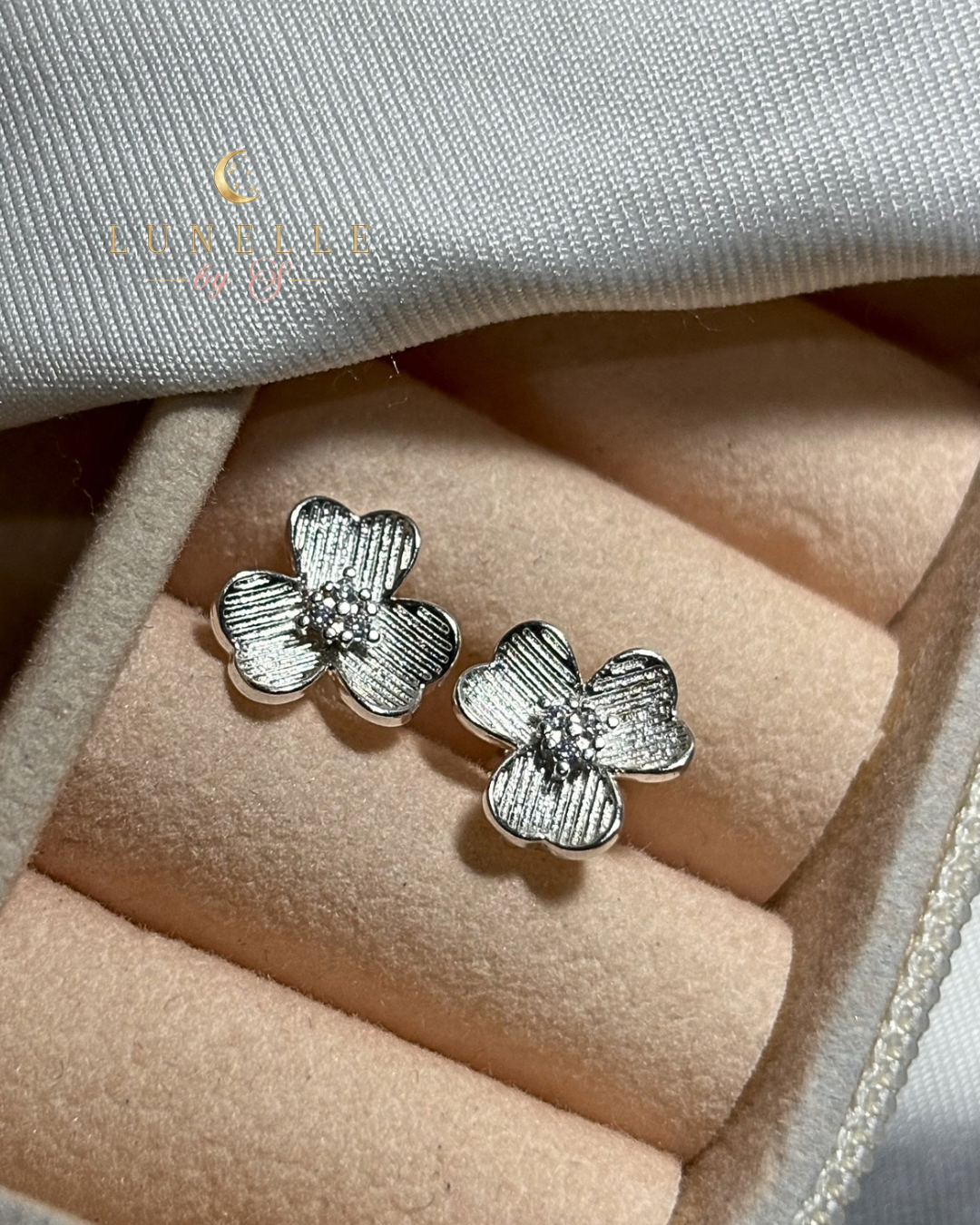 Aros Bloom Silver • Plata 925